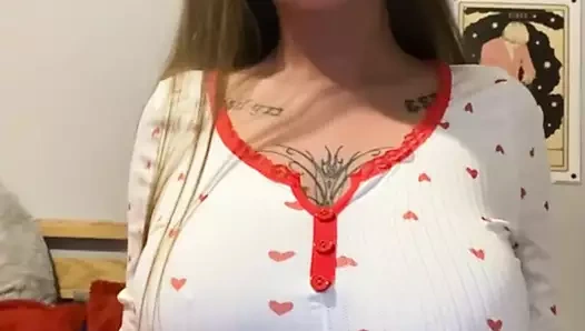 19 yaşındaki İskoç emo sıkı amcığını gösteriyor