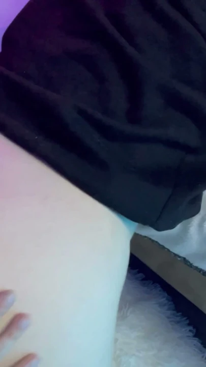 Sert becerdin bir 18 yaşındaki tatlı kız ve dolu onu yüz ile sperm | Klip 1