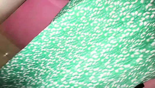 Arap üvey anne üvey oğluyla seks yaptıktan sonra tuvalete işiyor