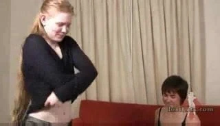 Amatörler arka arkaya striptiz yapıyor