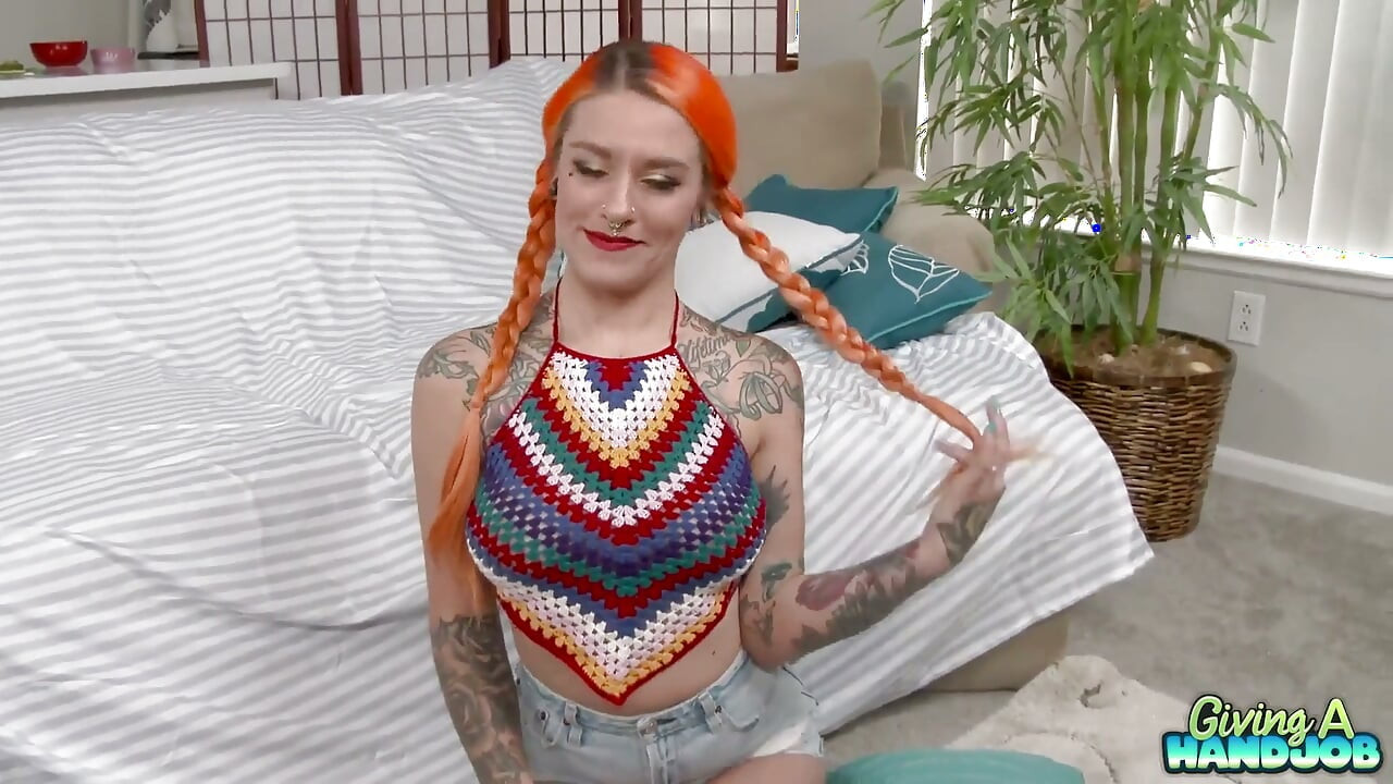 Alt tanrıça Quinn Carter bakış açısıyla mastürbasyon yapıyor ve hepsini yutuyor
