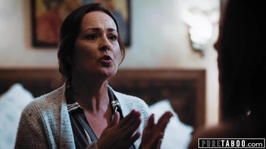 Saf tabu, kyler quinn üvey anne ve üvey babasıyla yakalandı