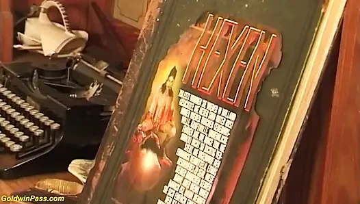 Üvey anne ve salatalık ile ilk seks videosu