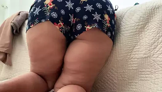 Büyük kıçlı milf