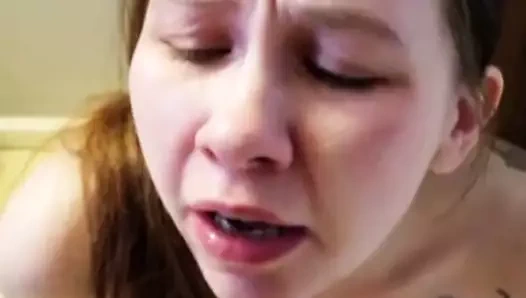 Aşağılanmış insan pisuarı