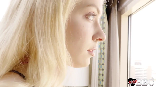 Giselle Palmer'ın beyaz göt deliği Prens Yahshua'nın büyük büyük zenci yarağı tarafından mahvediliyor