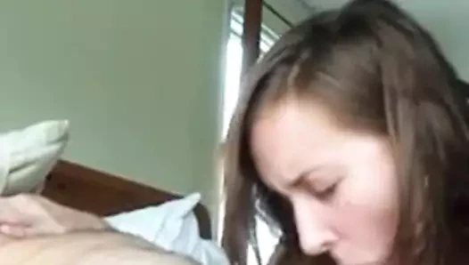 amatör güzellik eski sapık emme tarafından görevini yerine getirir (1)