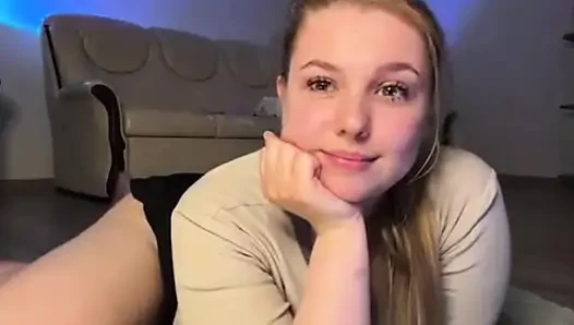 Büyük götlü domaltmalı ve zıplayan memeler jucielussie