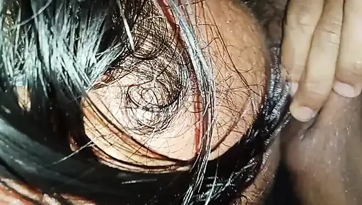 Fışkırtana kadar amcığını yalıyor