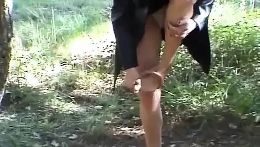 Parkta sidik pantolon