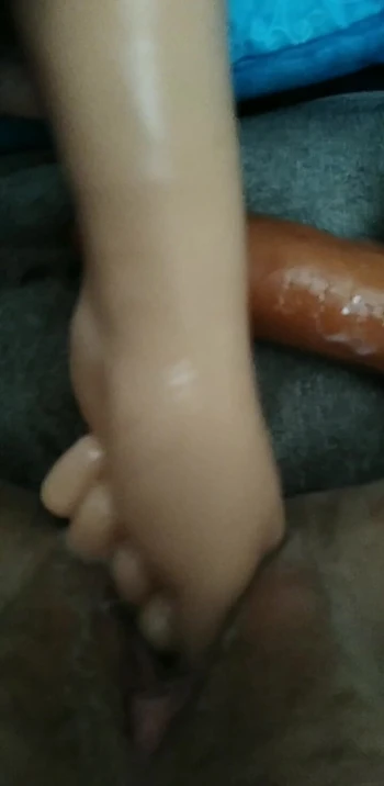 Девственная киска, совершенно новая!