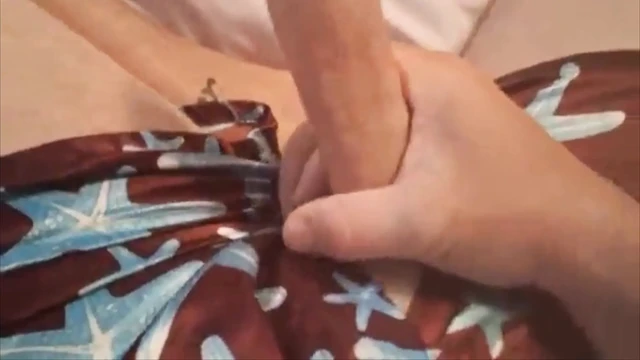 Соло, горячее время дрочи большого члена в видео от первого лица