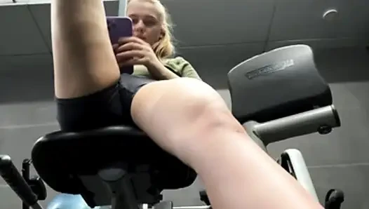 Extreme fucking in the gym with jucielussie