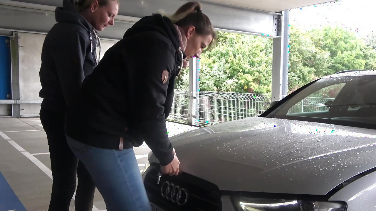 Kapalı otopark tırmanışı! Bu kuyruk bizim! Herhangi bir şekilde yardımınız için teşekkür ederim!