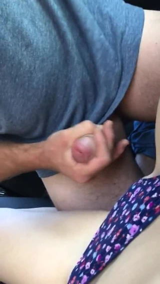 cumming üzerinde 20 yıl eski ve onu külot