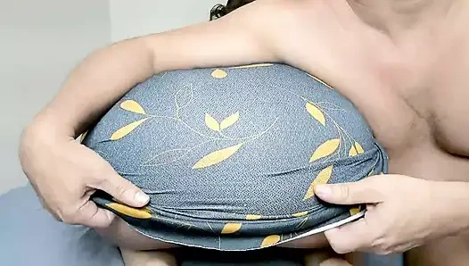 Amcığımı emiyor ama ben başka biriyle sikişmek istedim