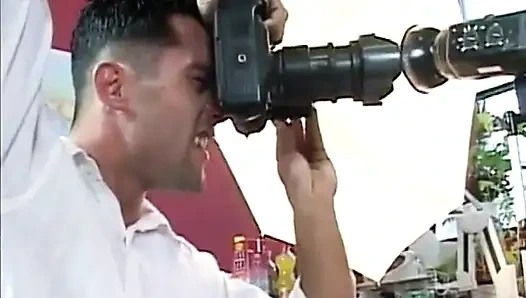 Jessica Rizzo yarak emmeyi seven sürtüklerle iki sahne sunuyor 01