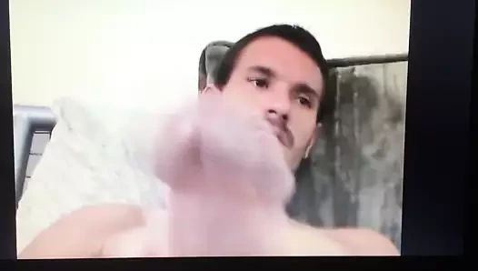 Sıcak düz adam kenarlar onun dev asılı kalın çük