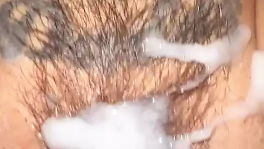 Ateşli oral seks ve kıllı amcığımın her yerine boşalma