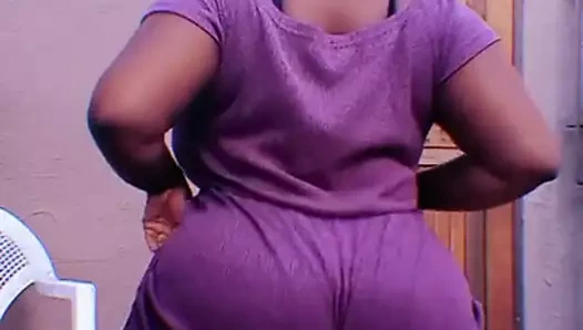 Une grosse pute mature