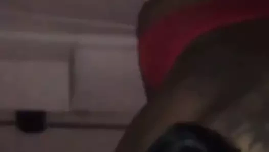 Bir Brezilyalı beni ağır çekimde emiyor