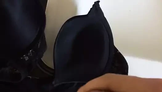 mastürbasyon ve sağladım üzerine bir arkadaşlar sutyen