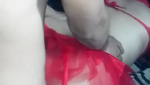 Götünü, vajinasını emiyor ve seksi şeytanına sokuyorum