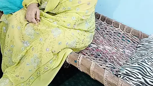 Büyük memeli aldatan evli kadın mastürbasyon yapıyor ve mastürbasyon yapıyor hintli desir koca büyük yarak