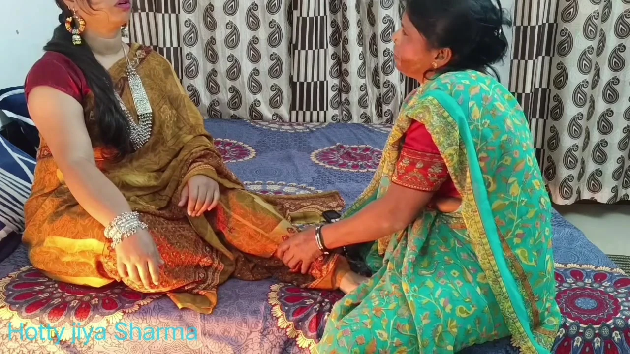 देसी भारतीय अश्लील वीडियो - नोकर मालकिन और माँ के असली देसी सेक्स वीडियो - समूह सेक्स