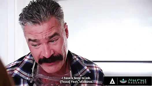 Nuru masajı - tessa thomas kaygan sert sikiş için duşta müteahhite katılıyor