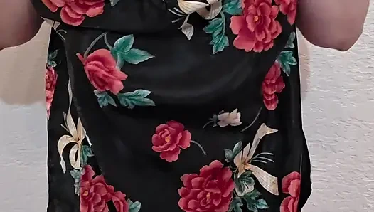 Seksi gecelikli tenli ev hanımı Stip'i dölle izle