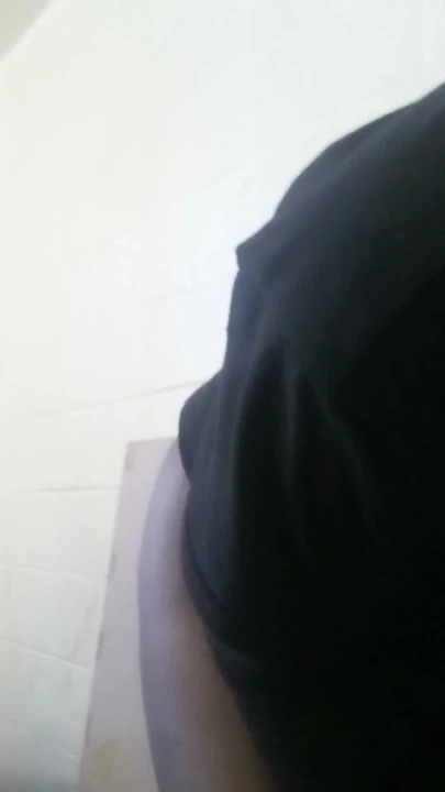 Güzel femboy twink babası için sulu kek yanaklarını açmayı seviyor | Klip 2