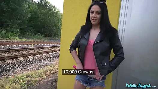 Kamu görevlisi - Mia Trejsi ağzına boşalıyor