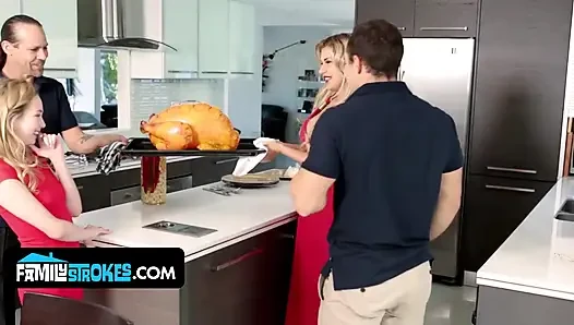Doğal memeli genç üvey kız kardeş Angel Smalls üvey kardeşinin sıkı amını sikiyor