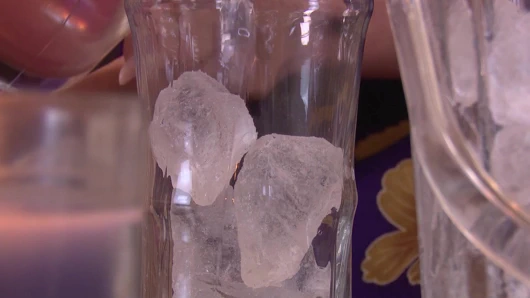 Japon sürtük titreşimden sonra derin bir sikişin tadını çıkarıyor - dölleme