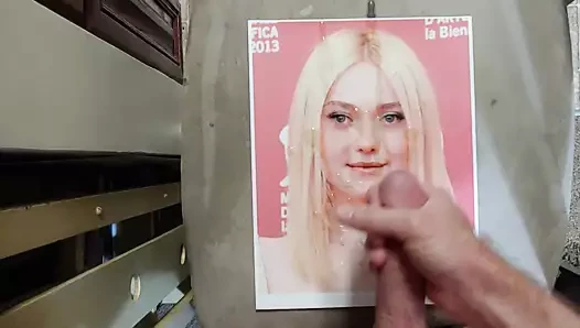 Dakota fanning boşalmak haraç 01
