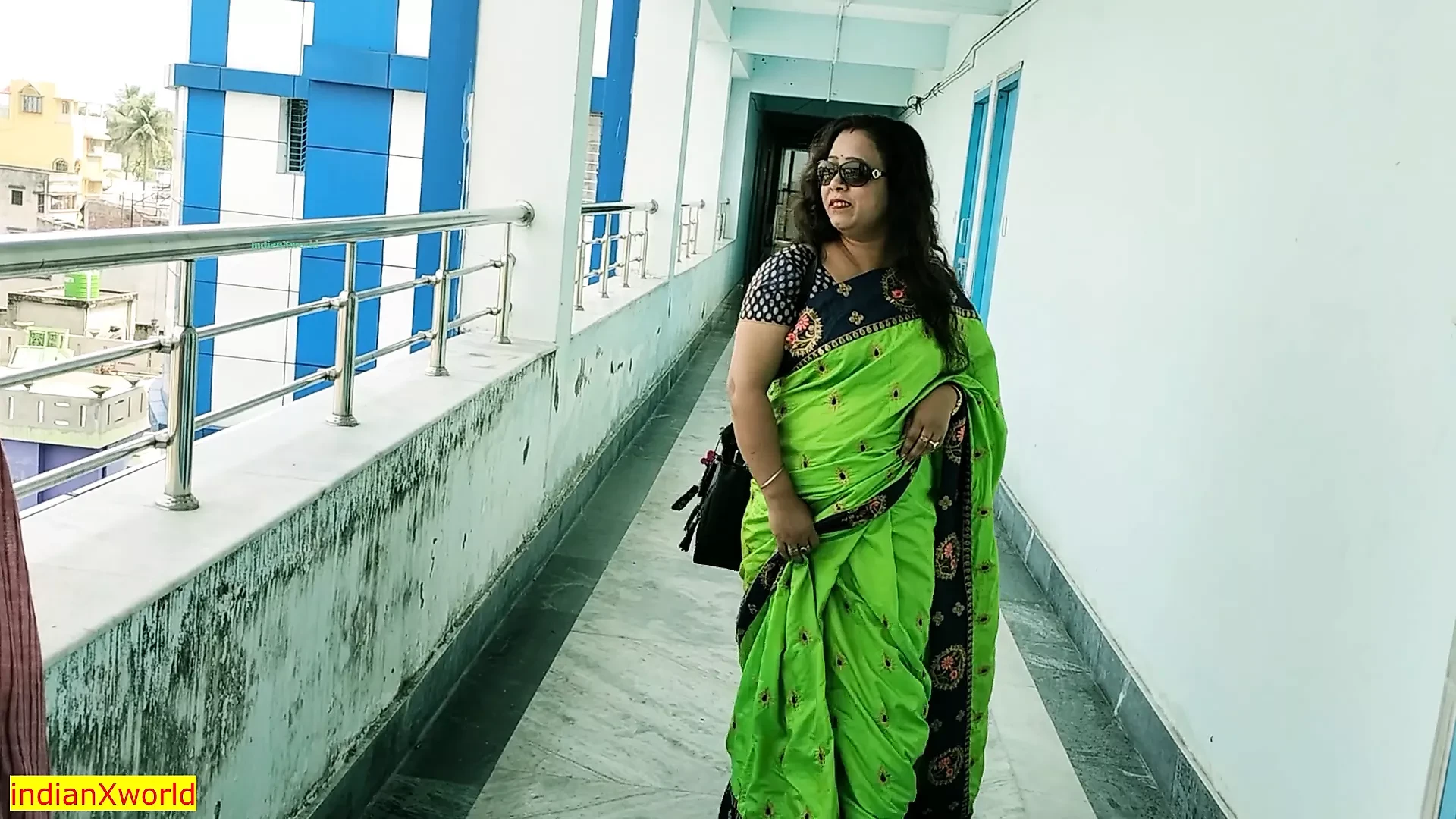 Indian hot beautiful Bhabhi one night stand sex! Amazing XXX Hindi sex