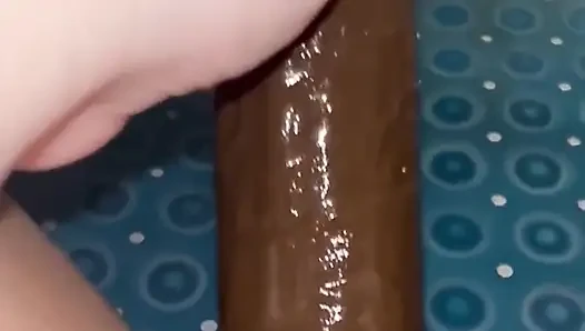 Bugün yeni büyük zenci yarağı dildomu aldım