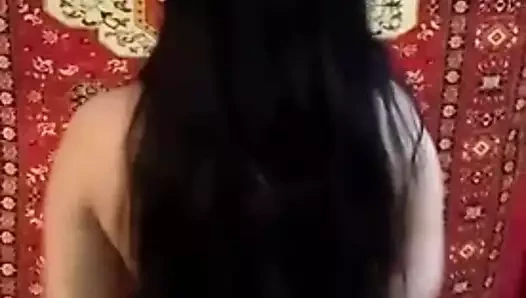 Izlemek Hint anu yenge şerit dans