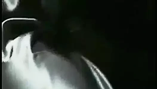 Dik kuching eş hile