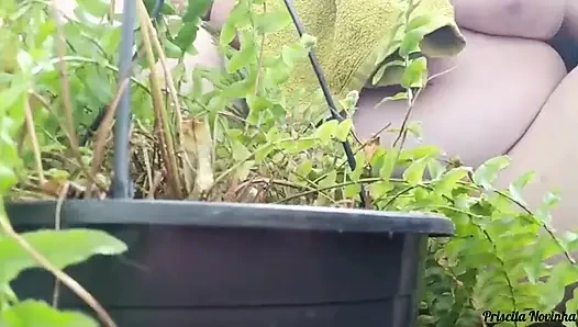 Üvey anne üvey oğlunun arkadaşı için bahçe eğitimi veriyor bölüm 01