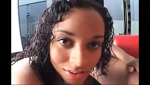 Maga: "Yarağını emmeme izin ver"