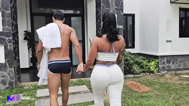 My girlfriend makes my stepsister ride my cock for a hardcore threesome - Max Betancur, Mariana Martix & Alejandra Palacios
