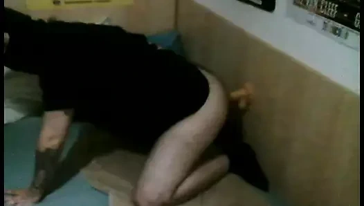 Bunun gerçek bir horoz olmasını dilerdim.. ya da belki de beni ilişkilendiren bir domina.