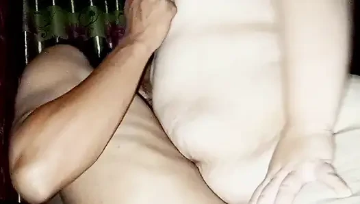 Ateşli ve seksi komşumu sikiyorum