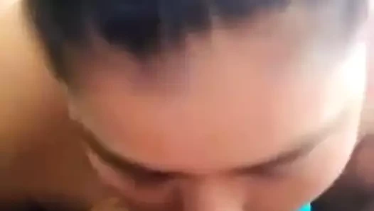 me la mama la vecina