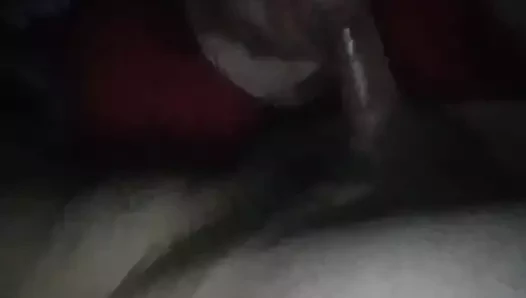Sarkık ve parçalanmış: ham gırtlak, derin vuruşlar
