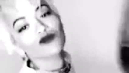 Rita ora seksi niples