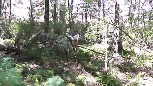 Raw sikme kulüp derin orman