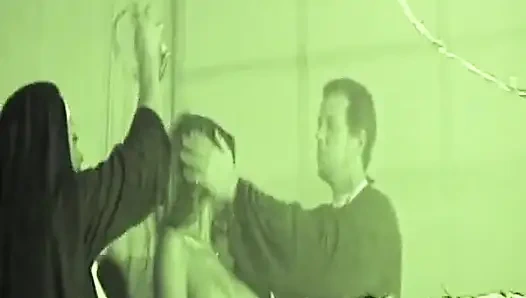 Ateşli MILF Üçlü, Tutkulu Pussy Yiyor